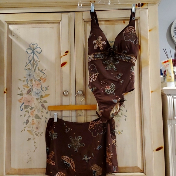 Swimsuit/Skirt cover up 2 piece set one piece suit - Picture 4 of 15